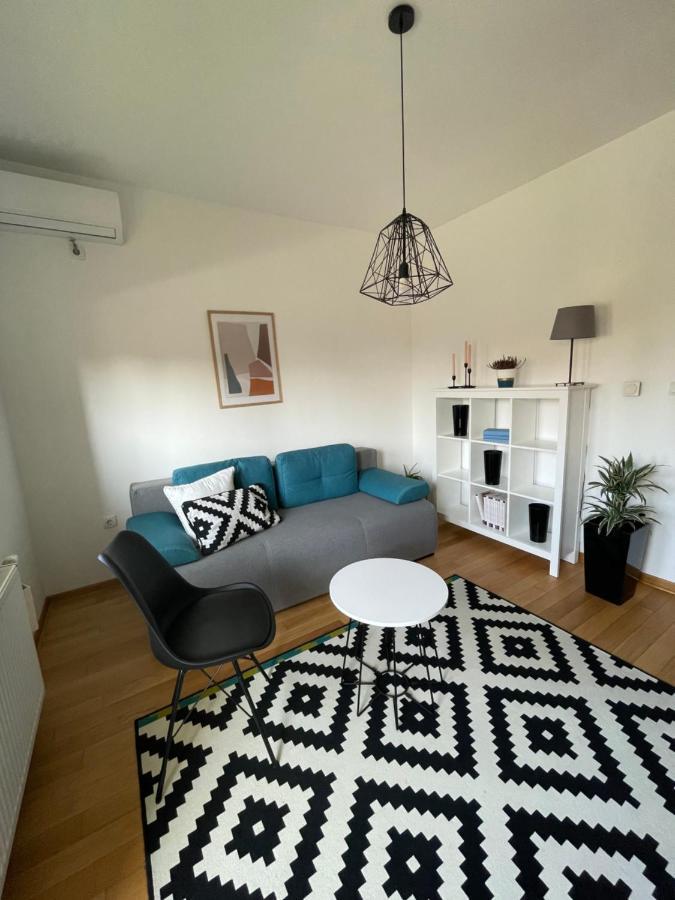 Sunny Studio Lejlighed Novi Sad Eksteriør billede