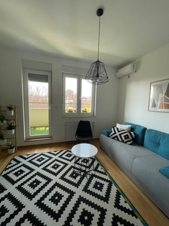 Sunny Studio Lejlighed Novi Sad Eksteriør billede